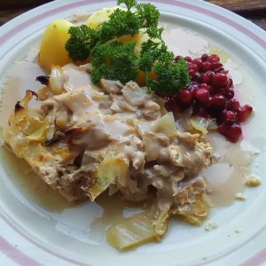 Kålpudding - cabbage and mince casserole