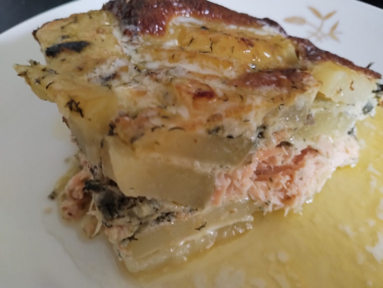 Laxpudding - Salmon and Potato bake